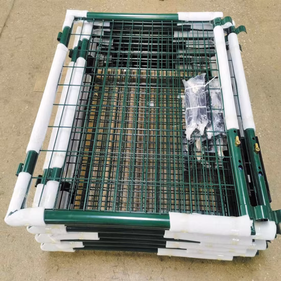 Pannelli curvi 3D rivestiti in PVC Recinzione in rete metallica Recinzione da giardino Recinzione in acciaio Recinzione con curva superiore Porta anti